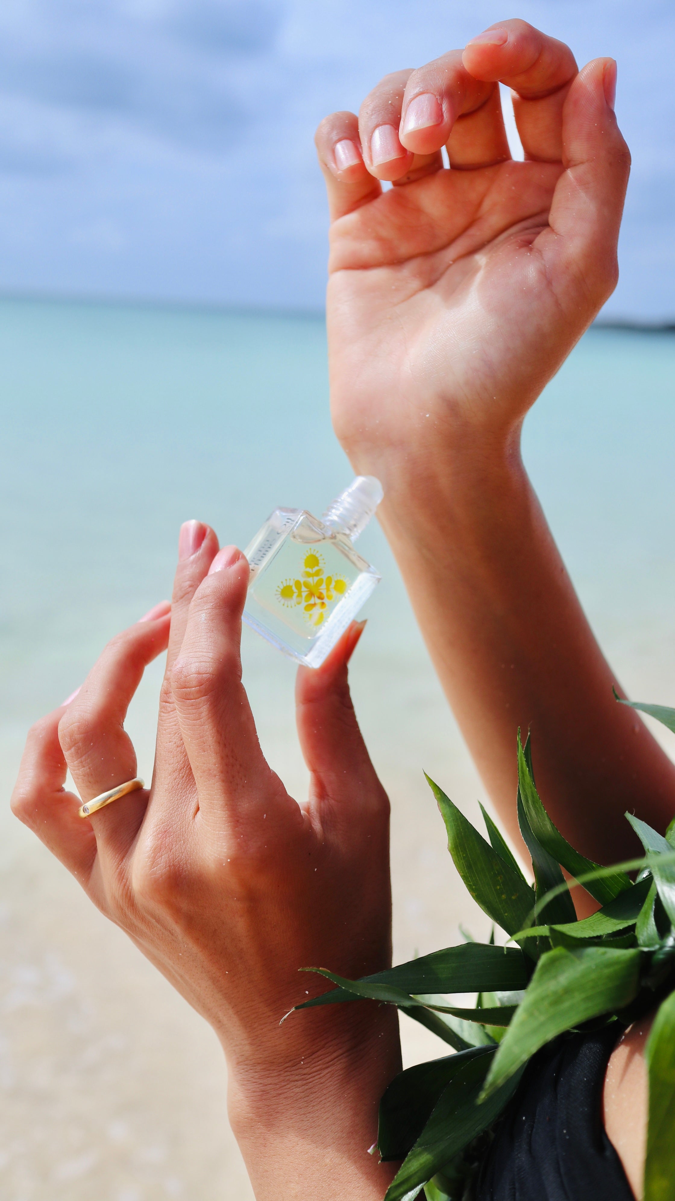 Honi Plumeria Perfume Oil ホニ・プルメリアパフュームオイル