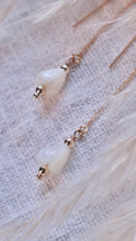 Load image into Gallery viewer, Pīkake Earrings ピカケピアス
