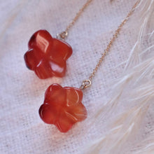 Load image into Gallery viewer, Plumeria Earrings プルメリアピアス
