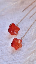 Load image into Gallery viewer, Plumeria Earrings プルメリアピアス
